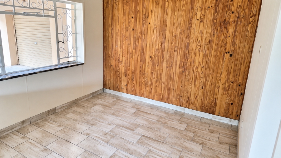 To Let 3 Bedroom Property for Rent in La Hoff North West